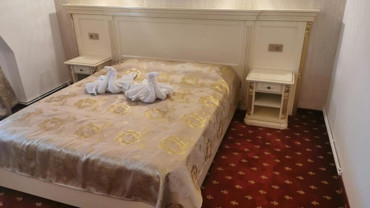 Perla Muresului Alba Iulia Buitenkant foto